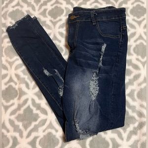 Women’s Denim Ripped Skinny Jean